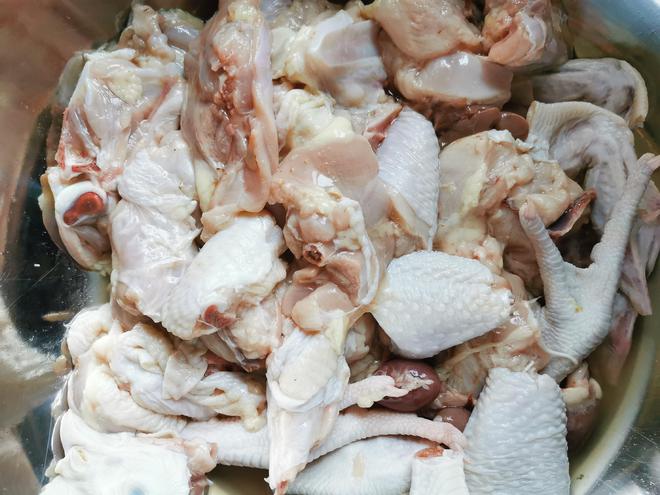 春天少吃猪肉多吃它比牛肉便宜比羊肉鲜美炖一锅太香了！(图2)
